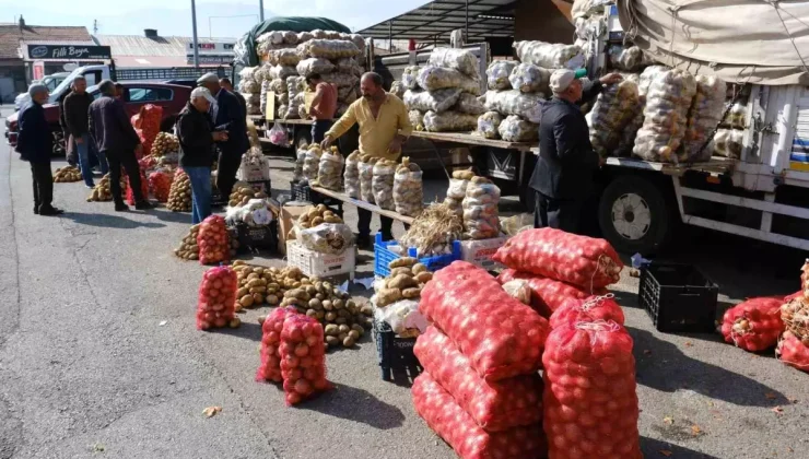 Erzincan’da Kış Hazırlıkları Başladı: Patates ve Soğan Stokları Artıyor